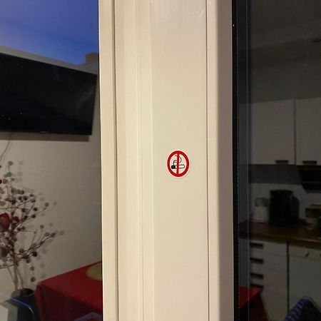 Stern Unterkunft Bis Zu 9 Betten Verfuegbar เบรเมน ภายนอก รูปภาพ