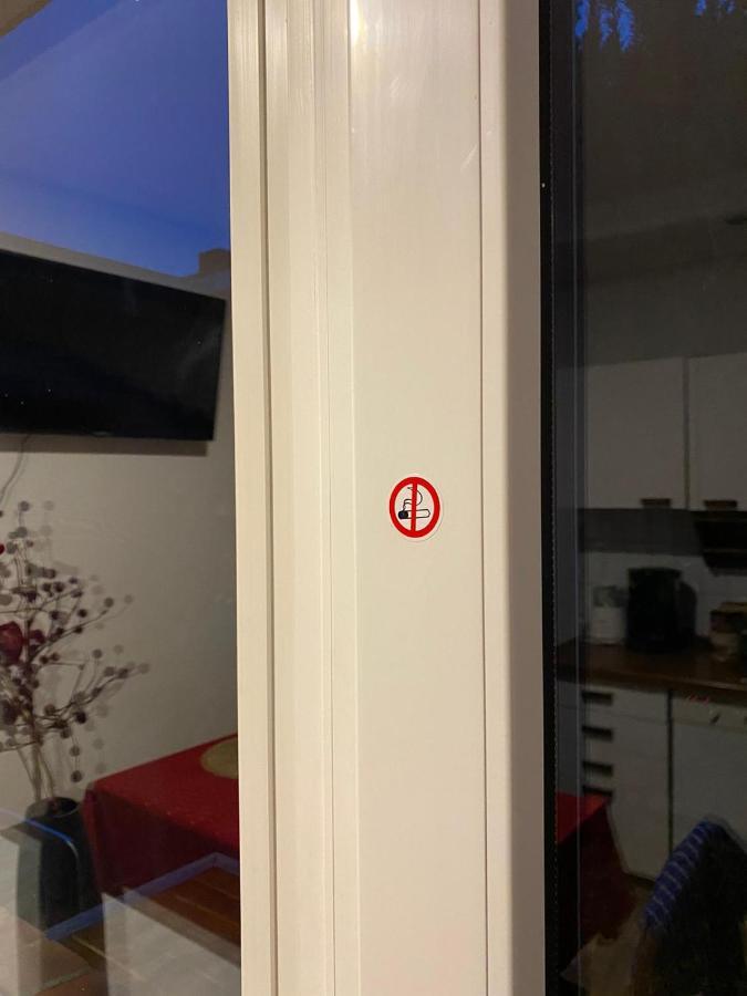 Stern Unterkunft Bis Zu 9 Betten Verfuegbar เบรเมน ภายนอก รูปภาพ